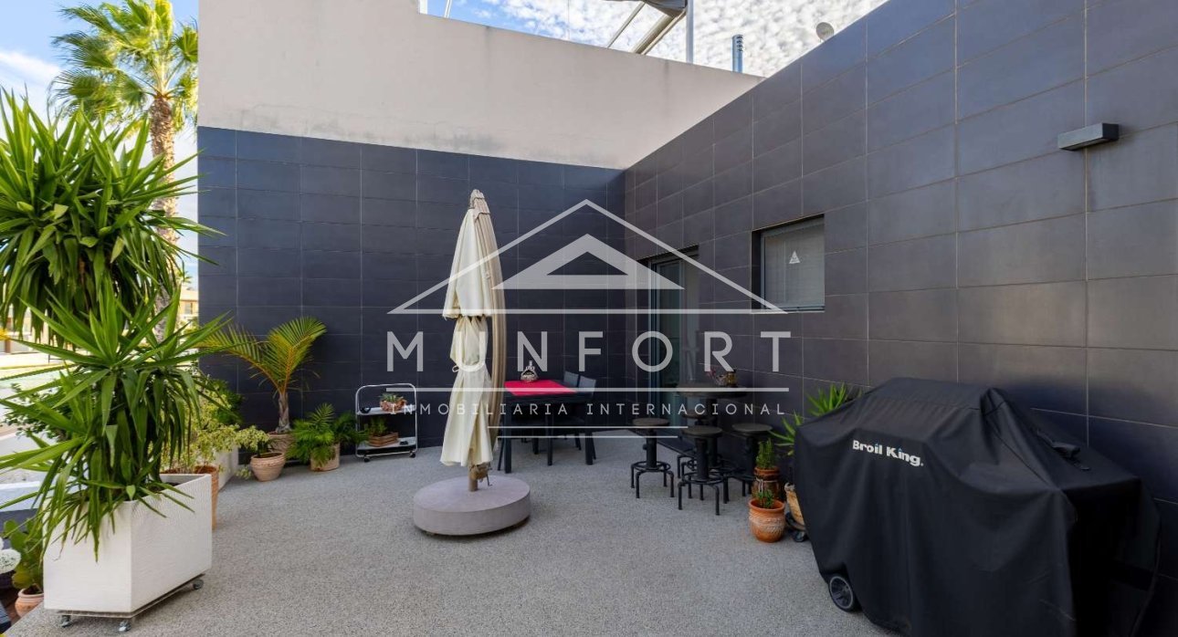 Videresalg - Villaer -
Orihuela Costa - Los Altos de Villamartín