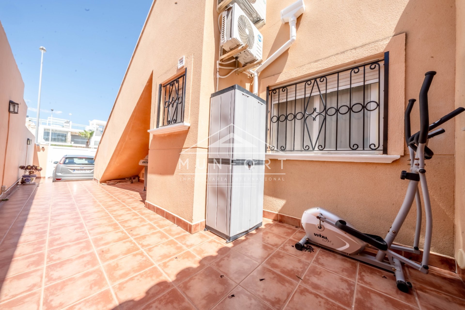 Videresalg - Villaer -
Orihuela Costa - Punta Prima