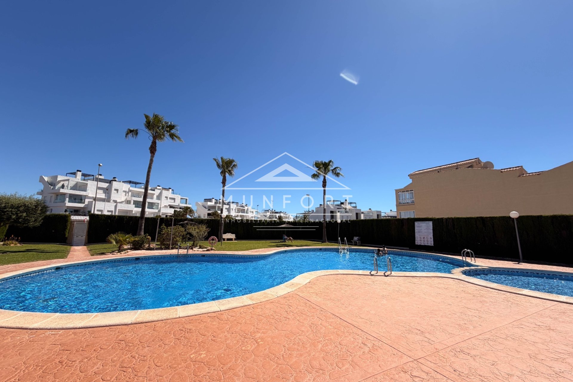 Videresalg - Villaer -
Orihuela Costa - Punta Prima