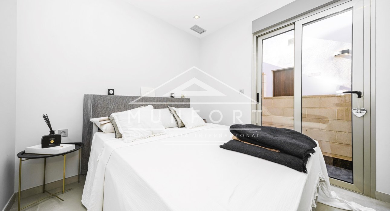 Videresalg - Villaer -
Orihuela Costa - Villamartín