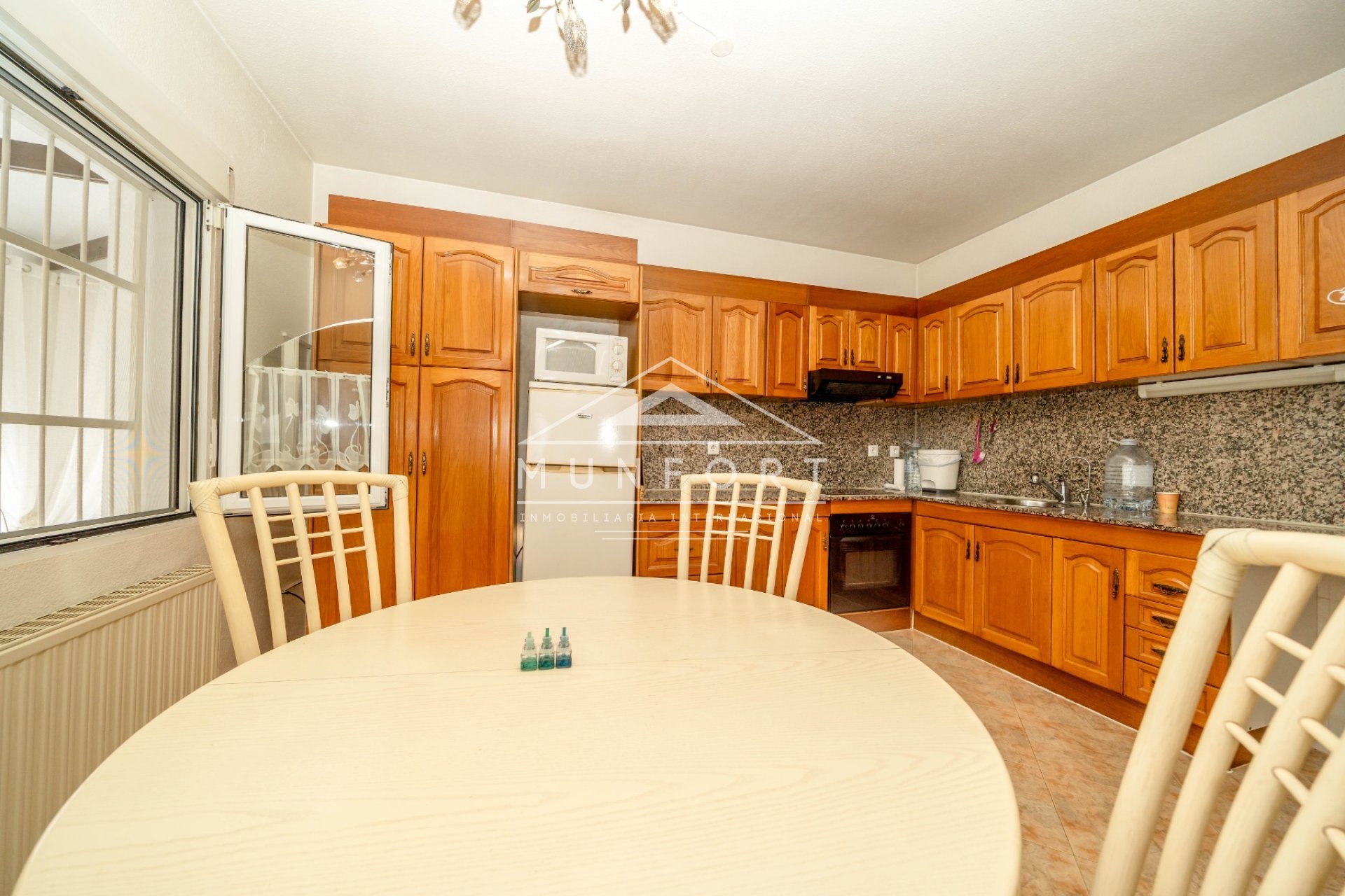 Videresalg - Villaer -
Orihuela Costa - Villamart&iacute;n