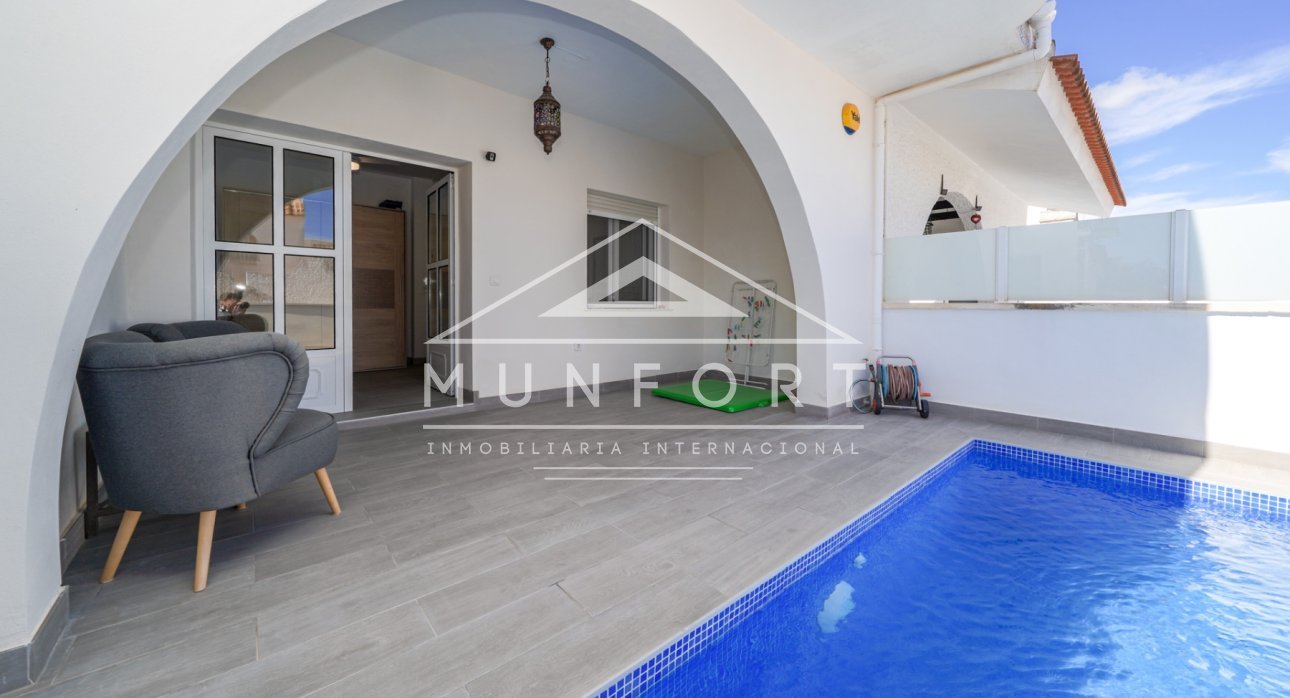 Videresalg - Villaer -
Orihuela Costa - Villamartín