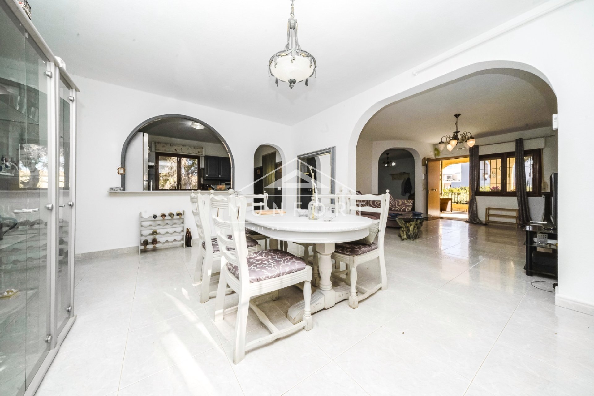 Videresalg - Villaer -
Orihuela Costa - Villamartin