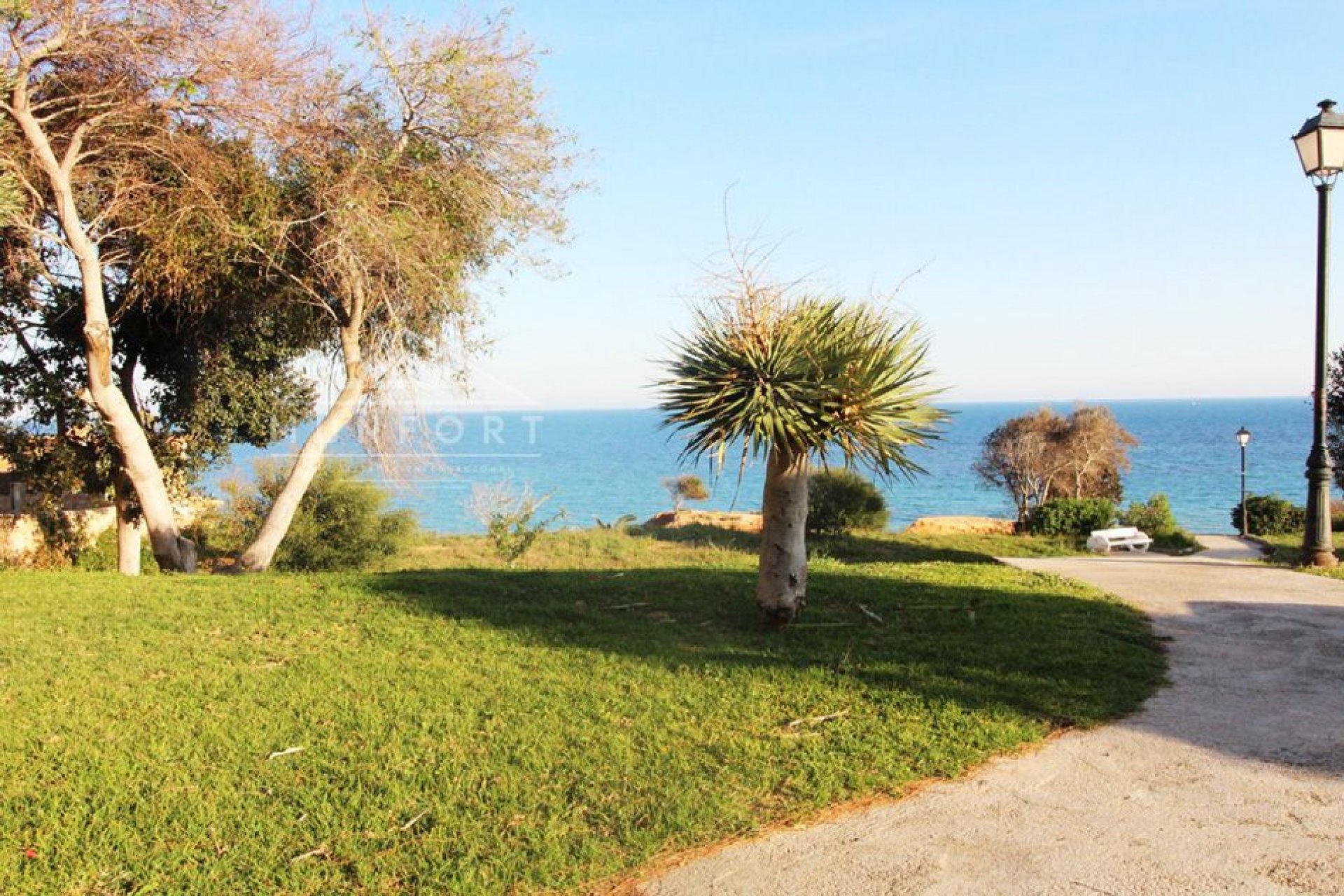 Videresalg - Villaer -
Orihuela Costa