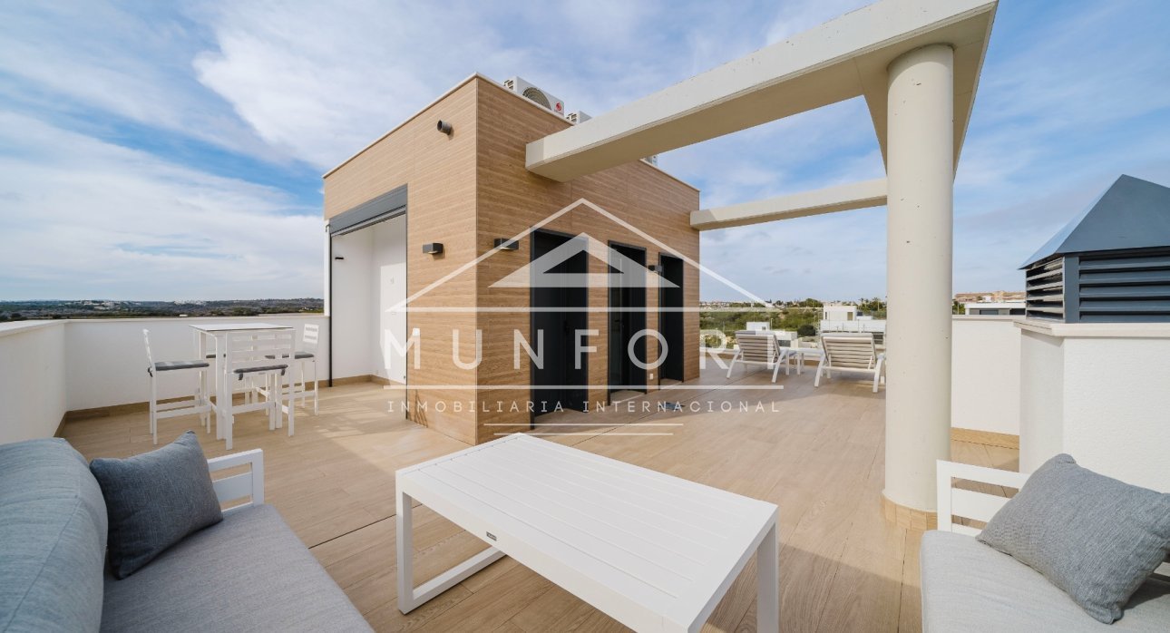 Videresalg - Villaer -
Orihuela Costa