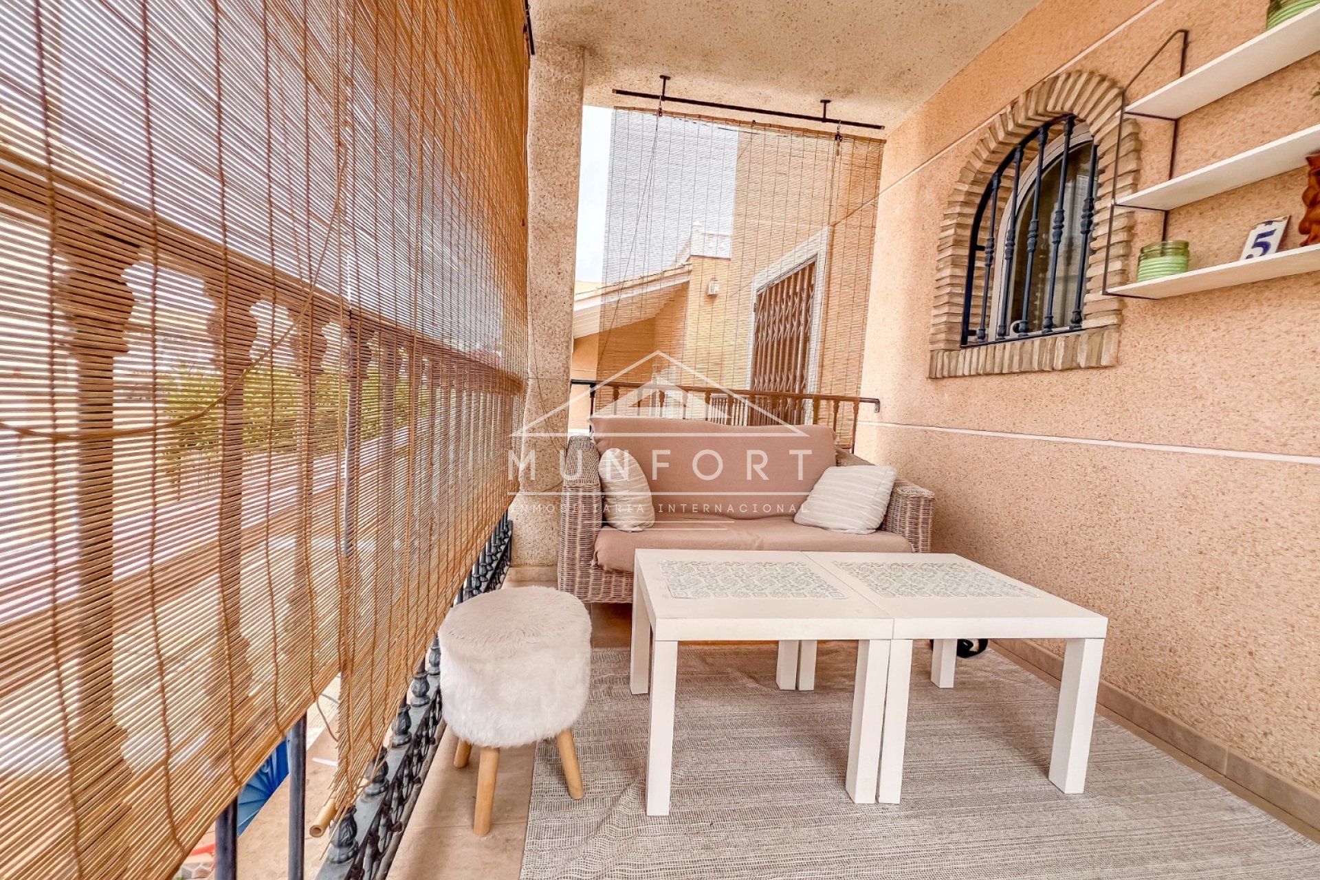 Videresalg - Villaer -
Orihuela Costa
