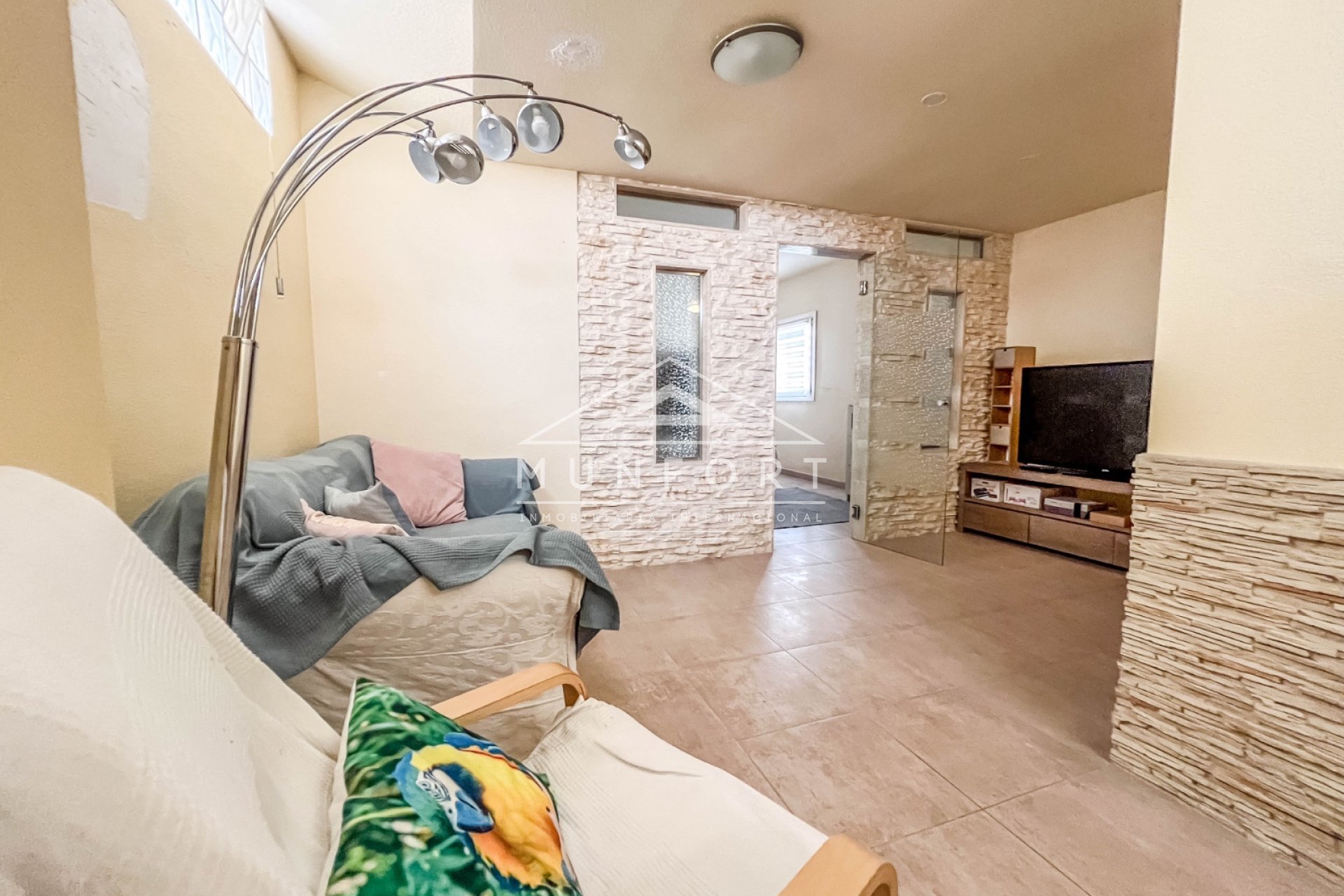 Videresalg - Villaer -
Orihuela Costa