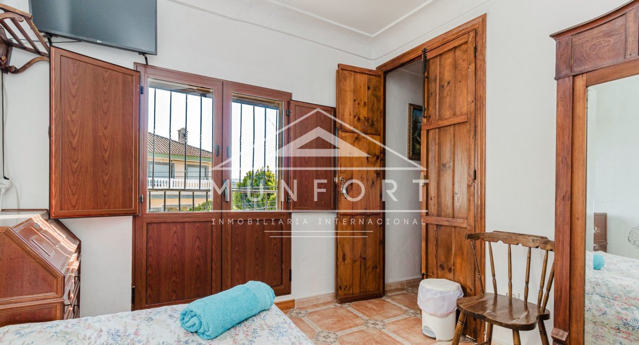 Videresalg - Villaer -
Orihuela