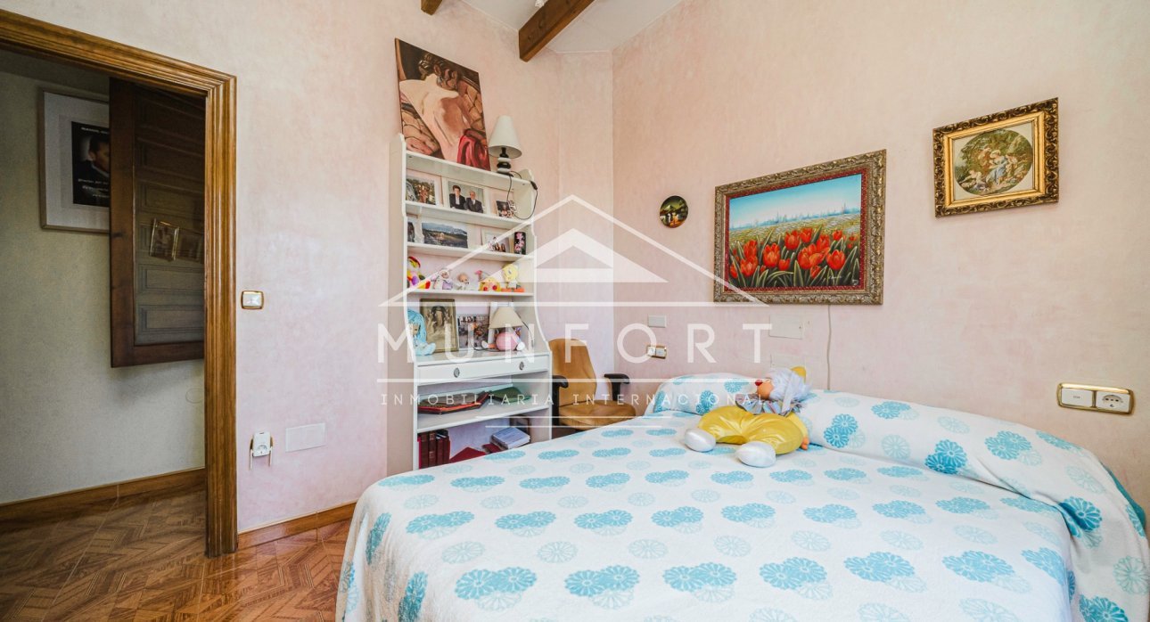 Videresalg - Villaer -
Orihuela