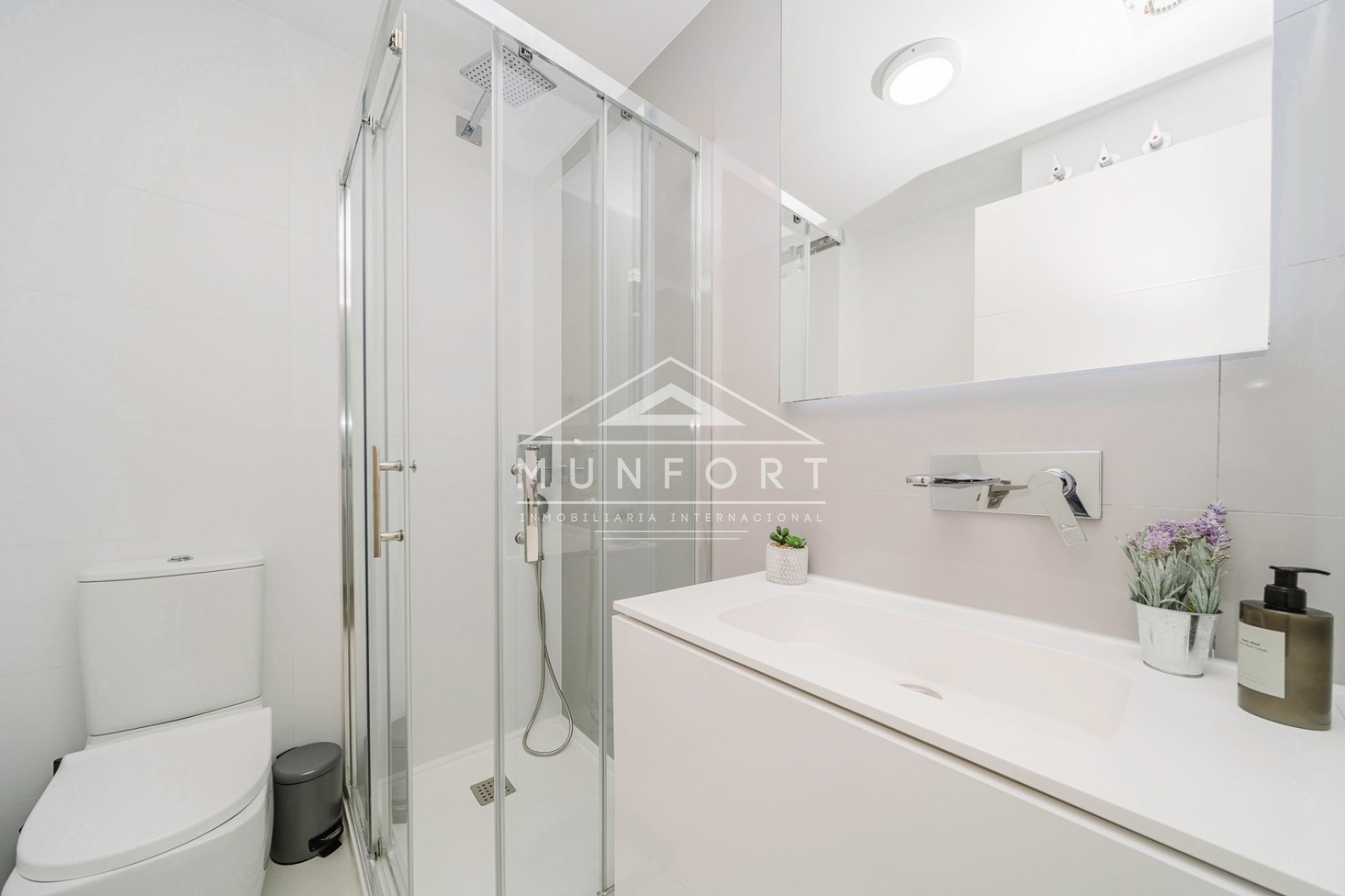 Videresalg - Villaer -
Pilar de la Horadada - Mil Palmeras