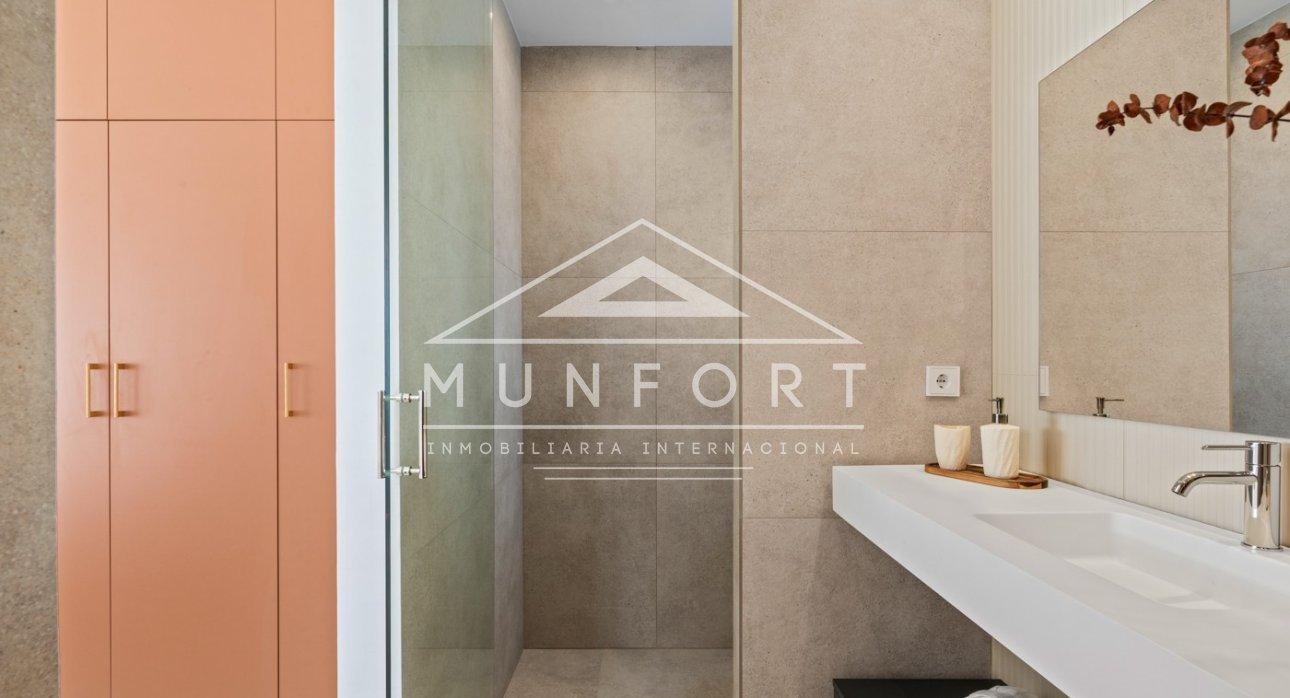 Videresalg - Villaer -
Polop de La Marina 