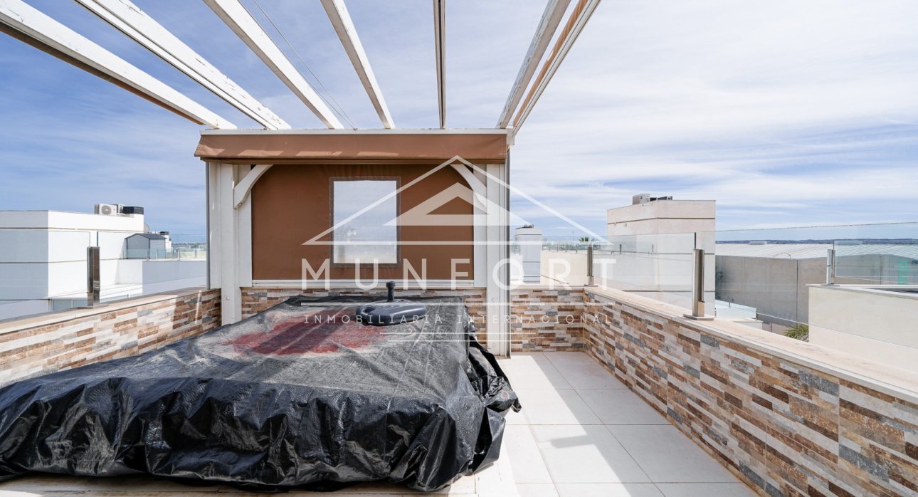 Videresalg - Villaer -
Rojales
