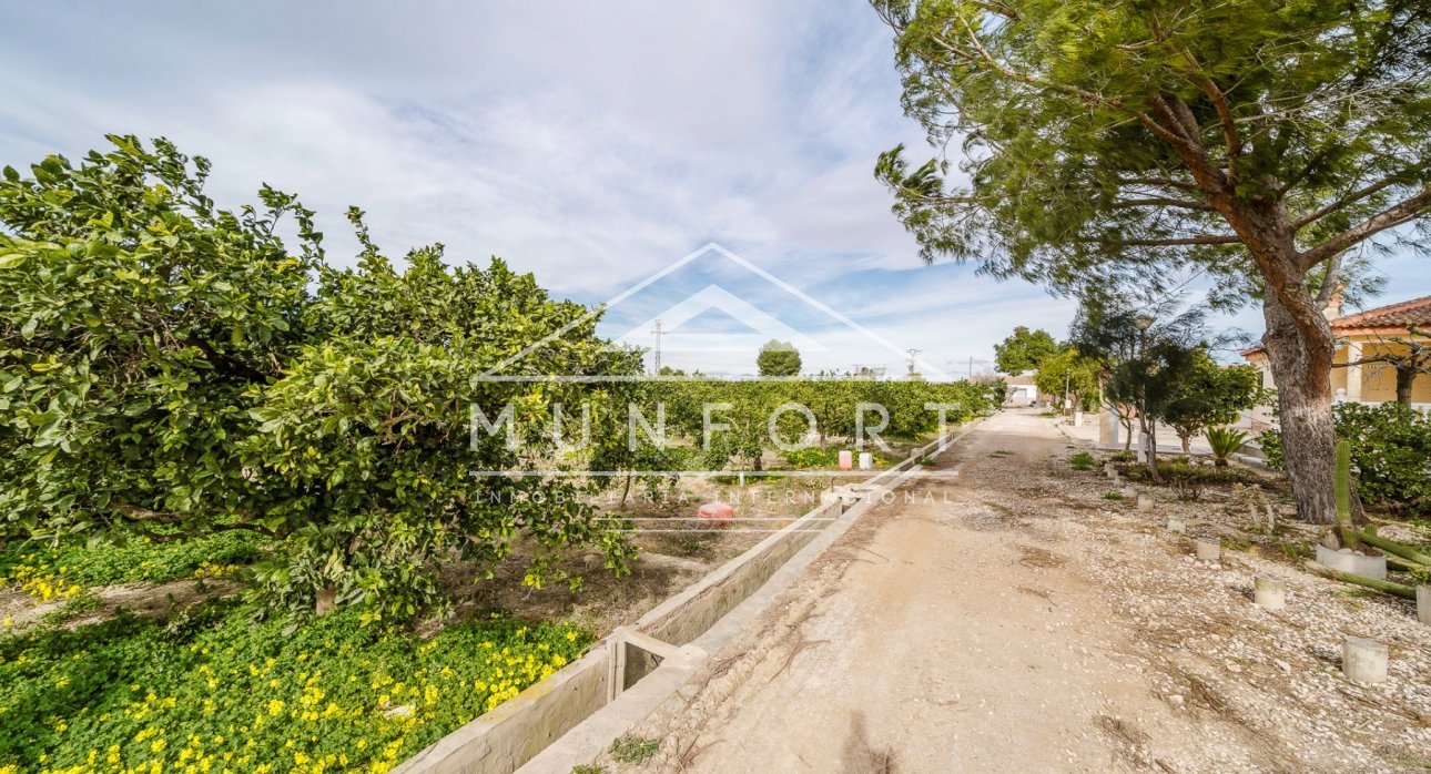 Videresalg - Villaer -
Rojales