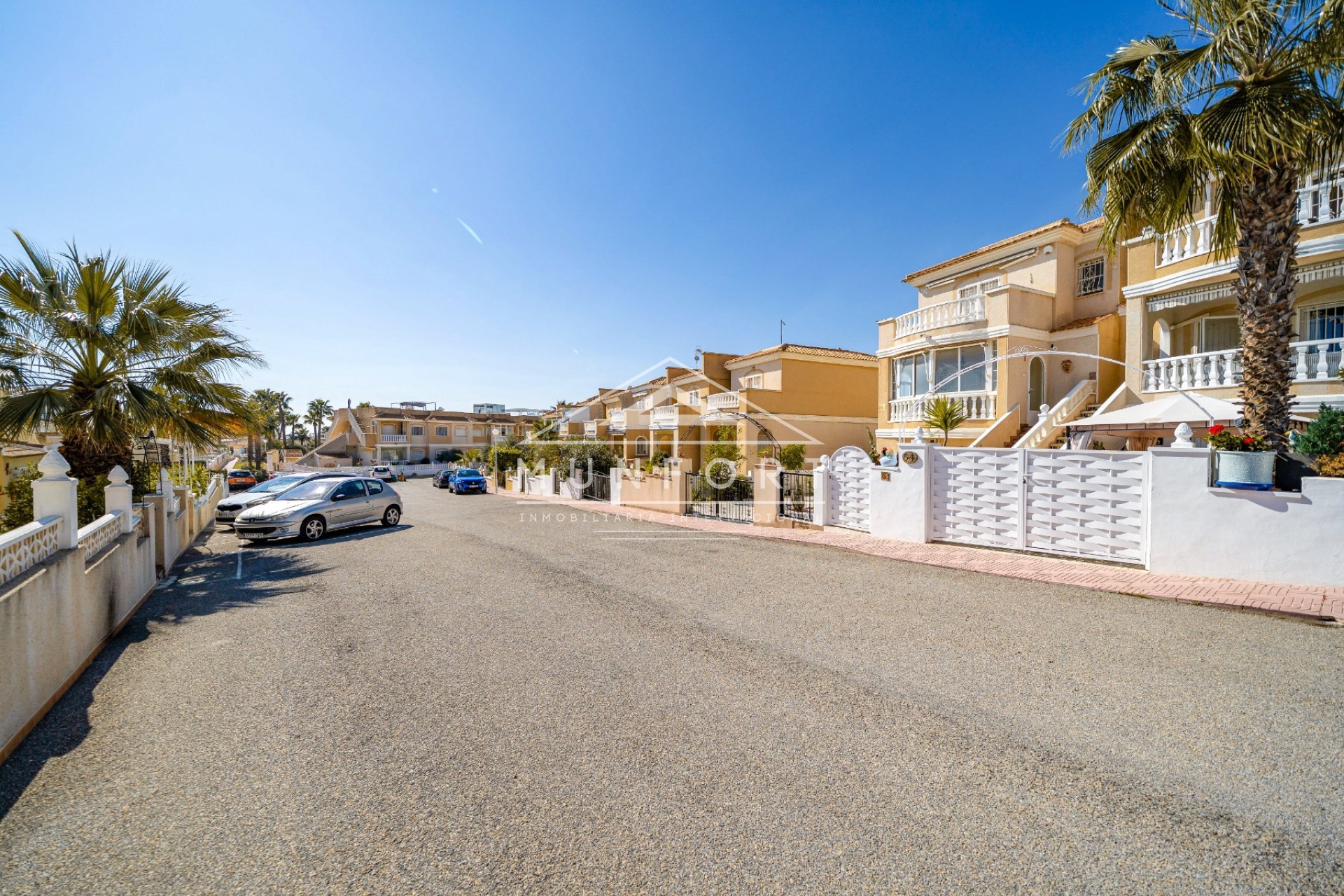 Videresalg - Villaer -
Rojales