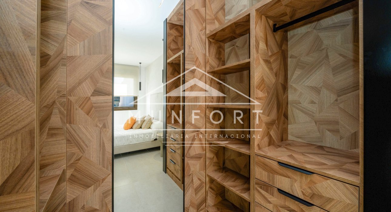 Videresalg - Villaer -
Rojales