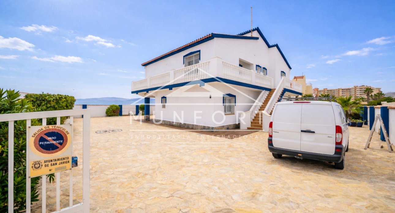 Videresalg - Villaer -
San Javier - La Manga del Mar Menor