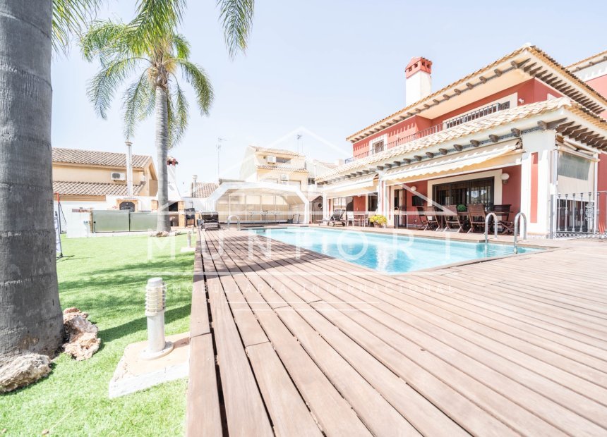 Videresalg - Villaer -
San Javier - Santiago de la Ribera