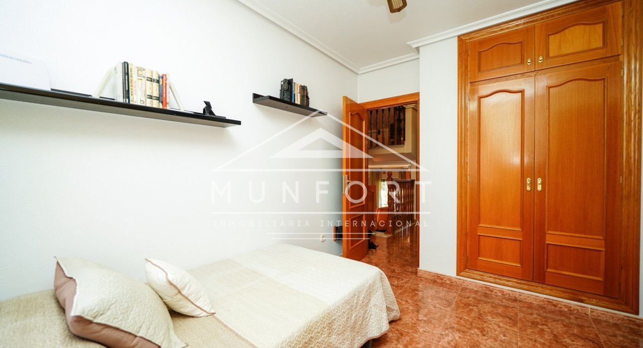 Videresalg - Villaer -
San Javier