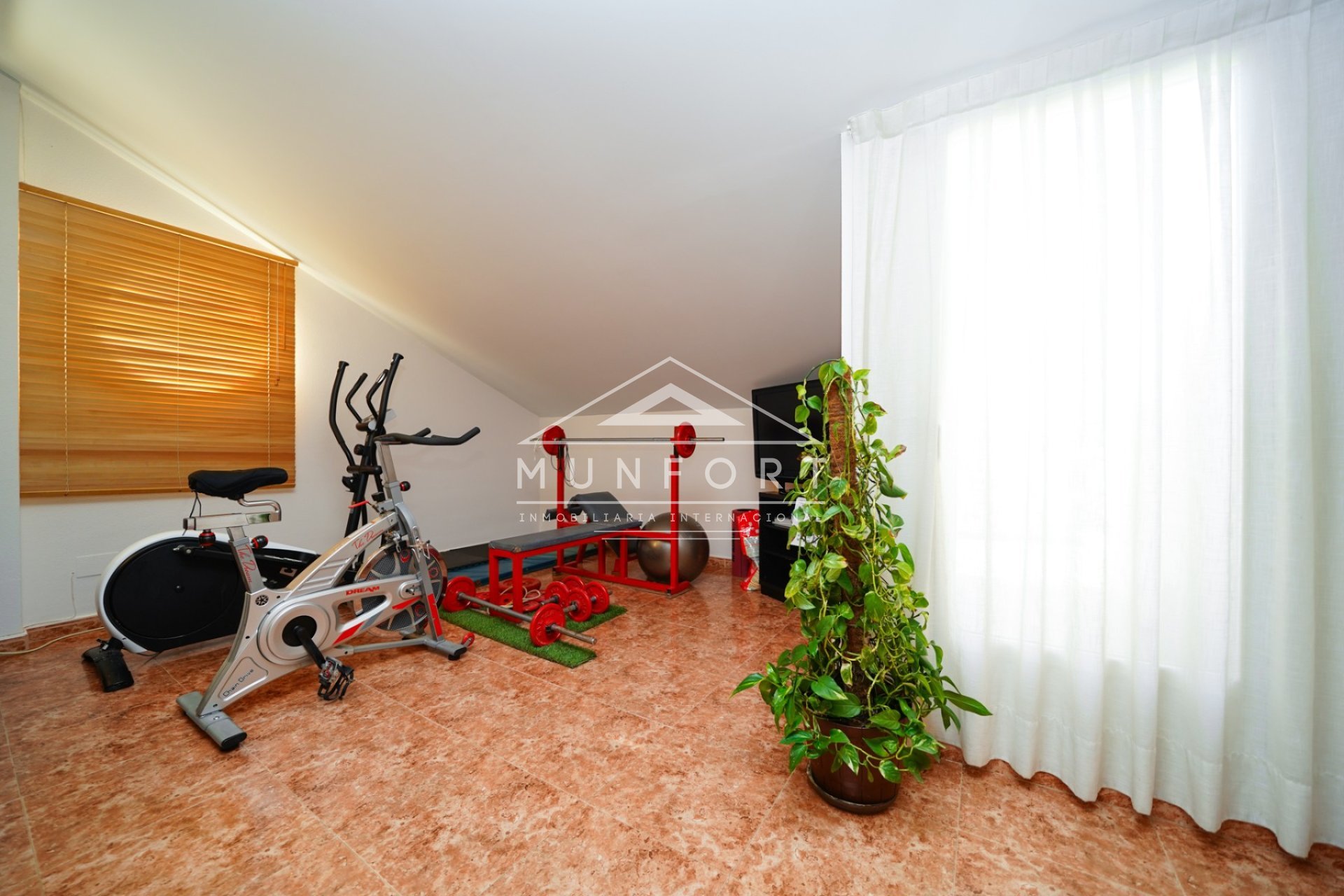 Videresalg - Villaer -
San Javier