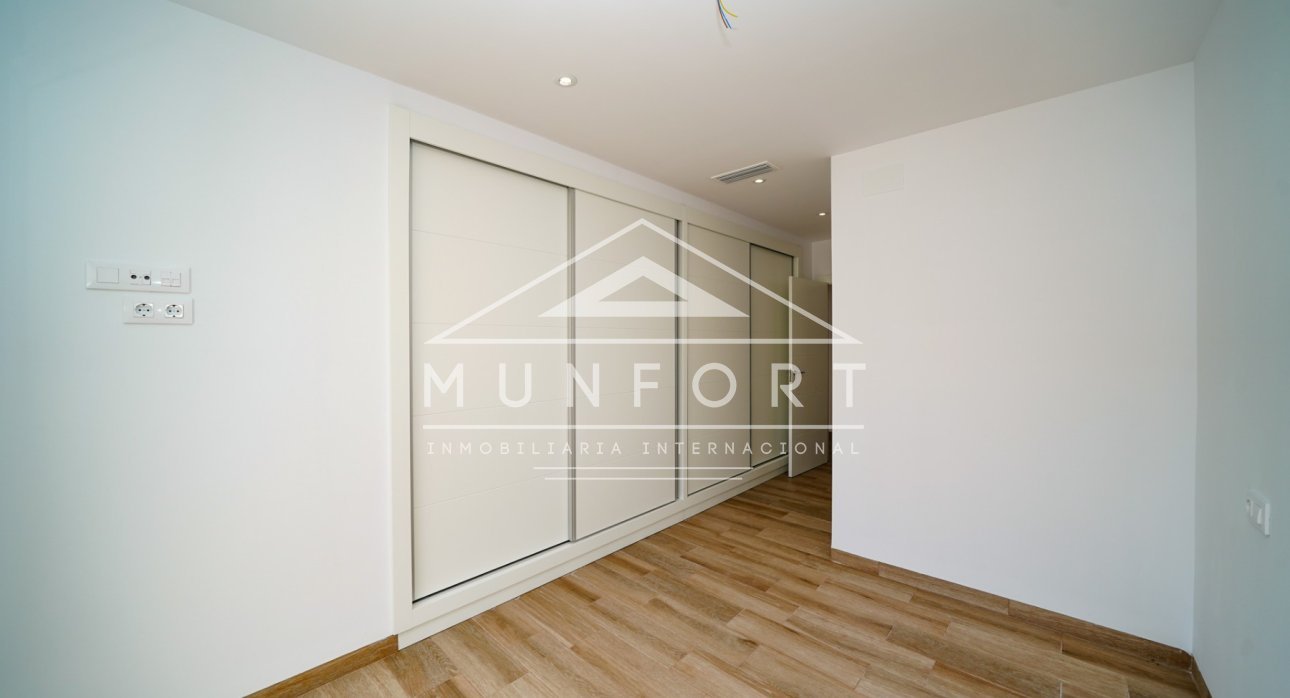 Videresalg - Villaer -
San Javier