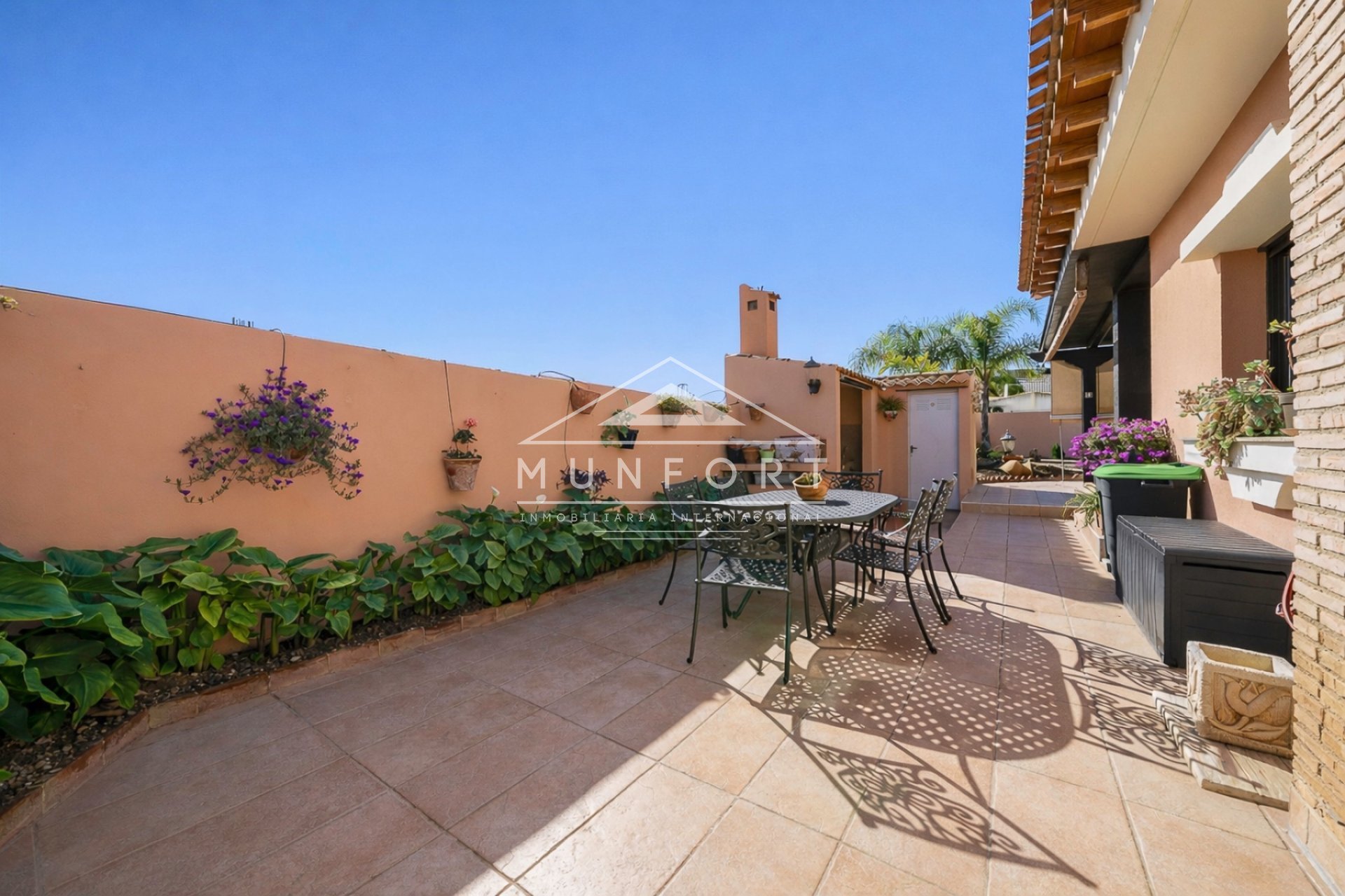 Videresalg - Villaer -
San Javier