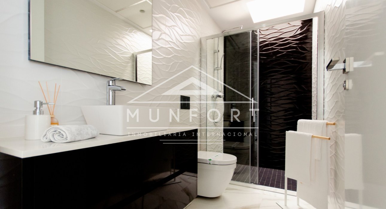 Videresalg - Villaer -
San Miguel de Salinas