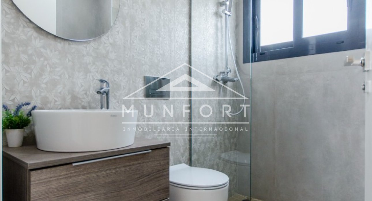 Videresalg - Villaer -
San Miguel de Salinas