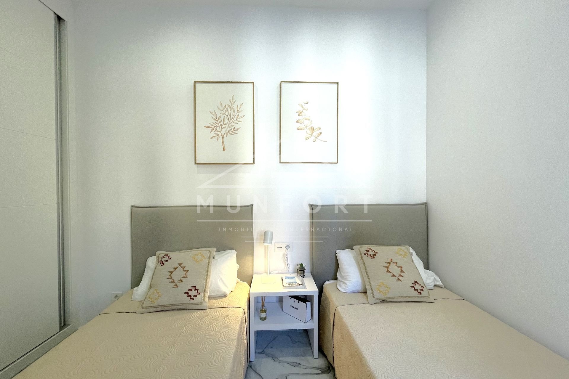 Videresalg - Villaer -
Torrevieja - La Torreta - Torrevieja