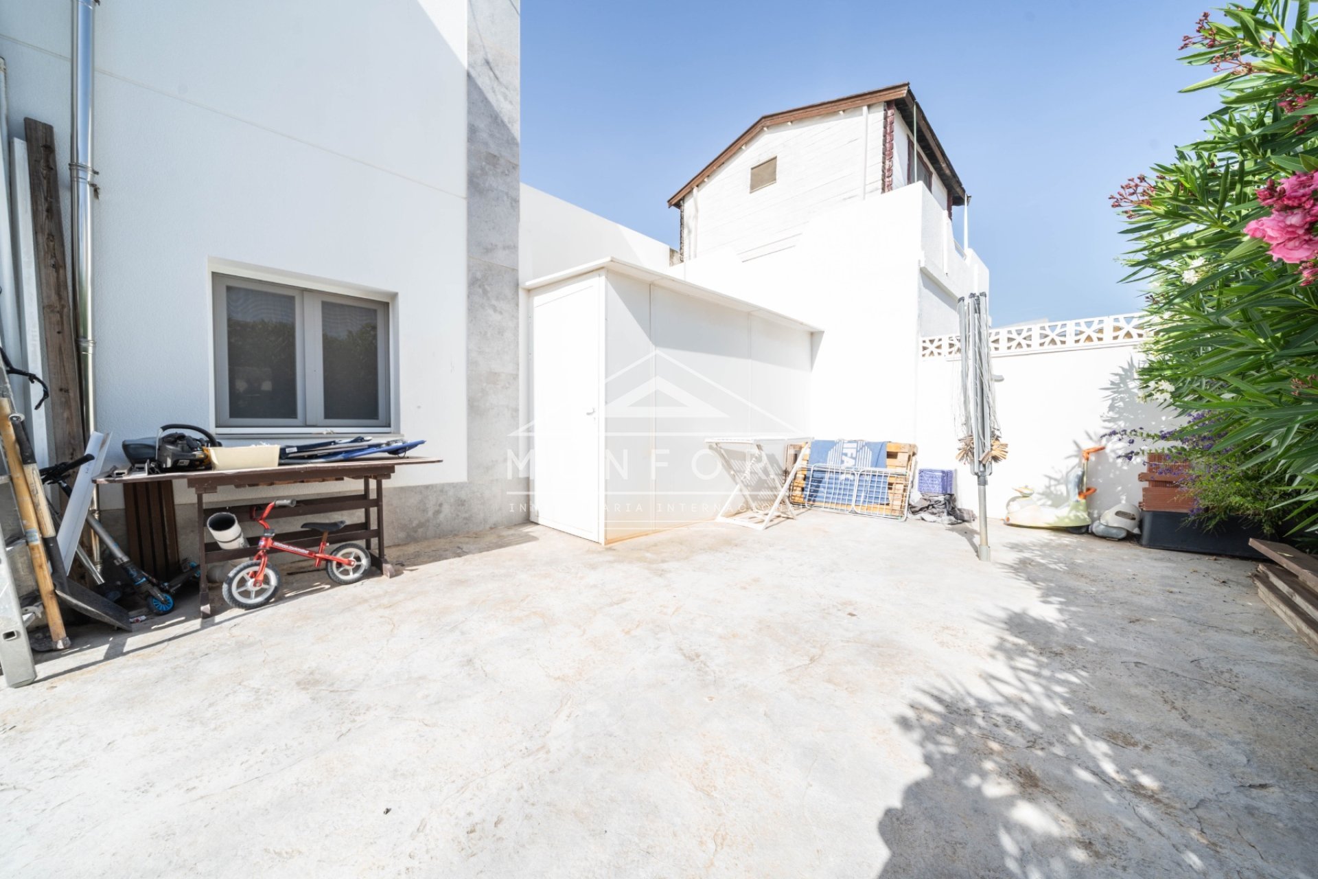 Videresalg - Villaer -
Torrevieja - La Torreta - Torrevieja