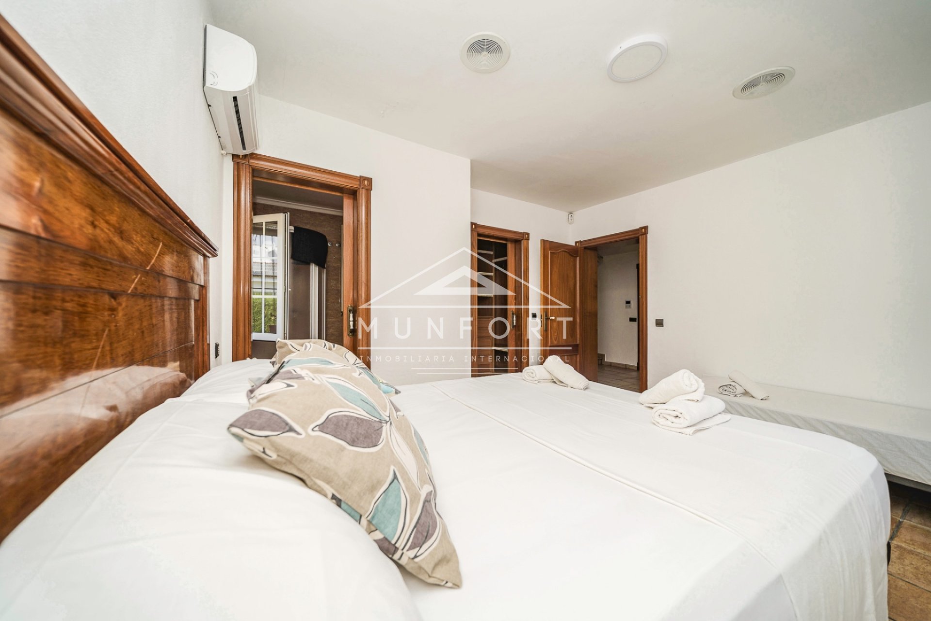 Videresalg - Villaer -
Torrevieja - Los Balcones - Torrevieja