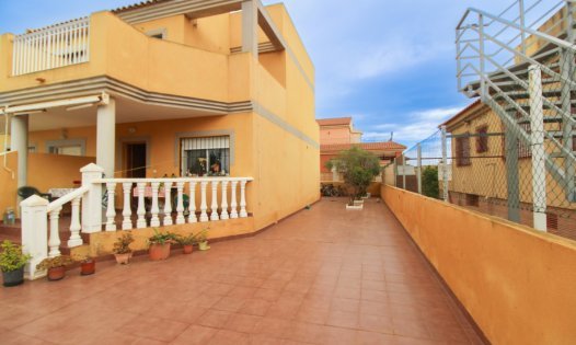 Villas - Resale -
            Los Nietos - MT491