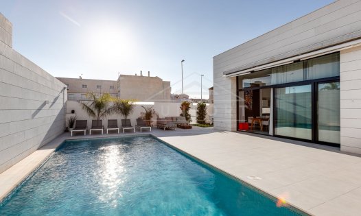 Villas - Resale -
            Pilar de la Horadada - TN003-N-D