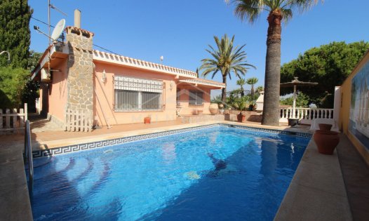 Villas - Revente -
            Los Urrutias - DH119