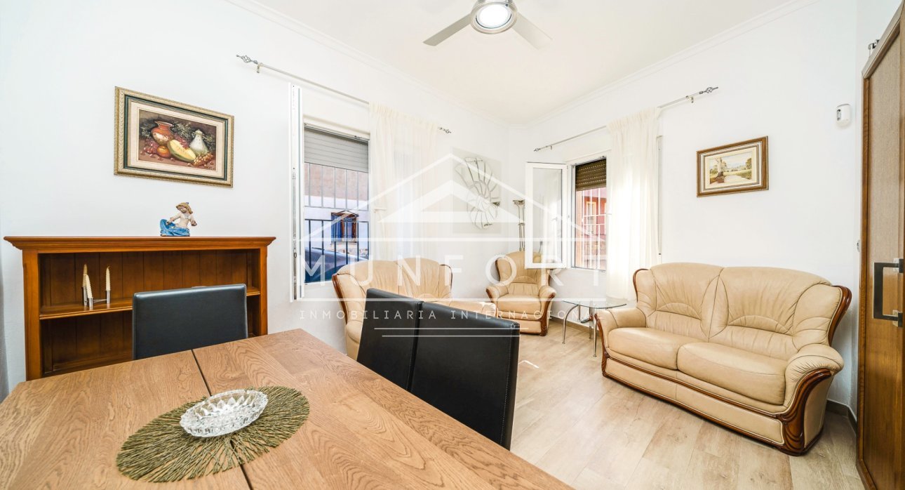 Wiederverkauf - Bungalows -
Alcázares, Los - Los Alcázares