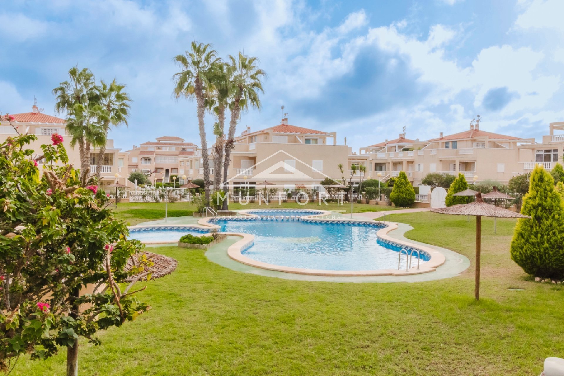 Wiederverkauf - Bungalows -
Orihuela Costa - ZENIAMAR