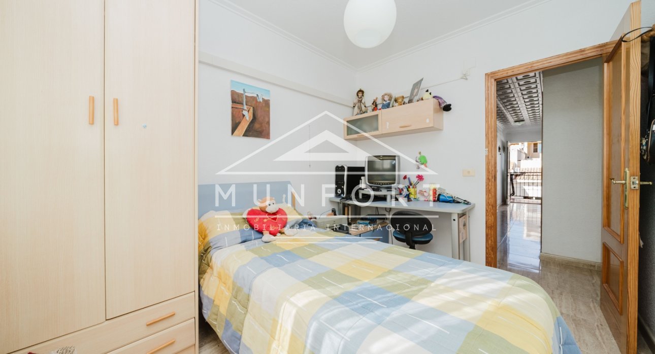 Wiederverkauf - Bungalows -
Pilar de la Horadada