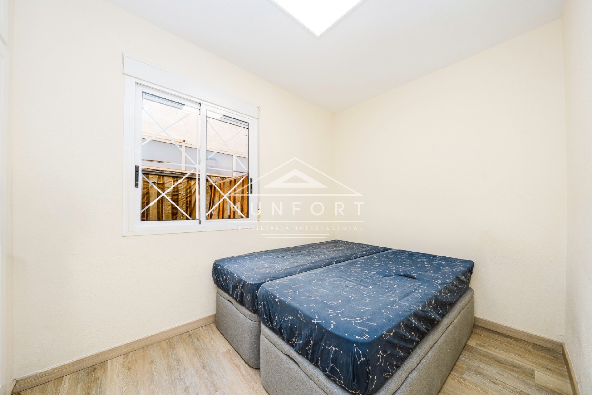 Wiederverkauf - Bungalows -
Torrevieja - La Mata - Torrevieja