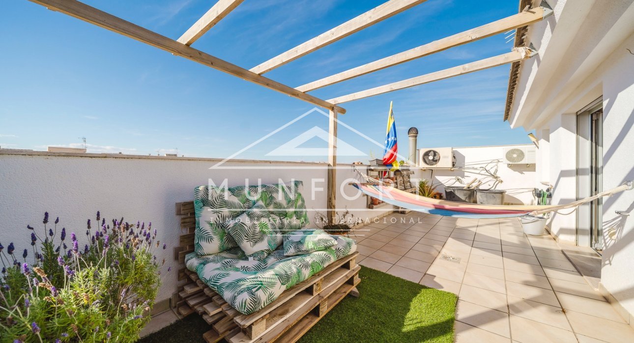 Wiederverkauf - Gebäude -
Pilar de la Horadada