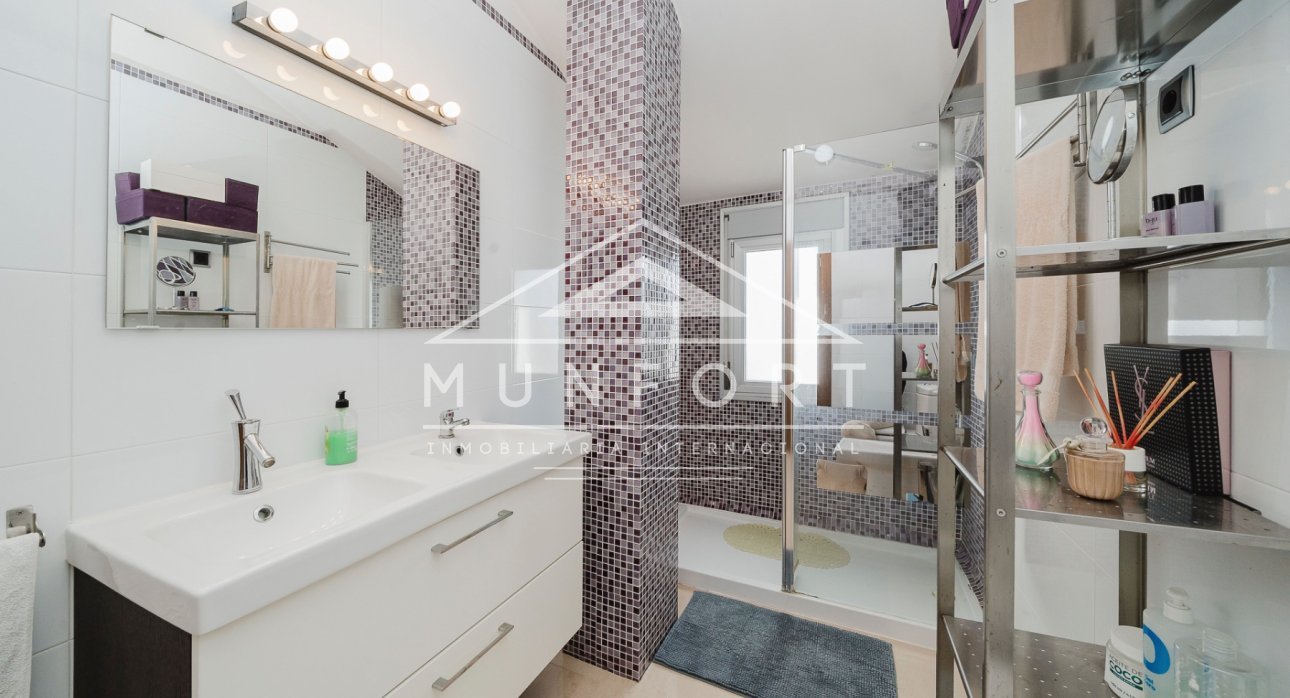 Wiederverkauf - Gebäude -
Pilar de la Horadada