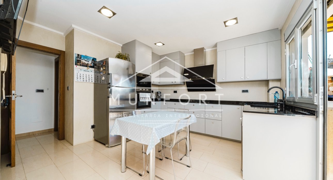 Wiederverkauf - Gebäude -
Pilar de la Horadada