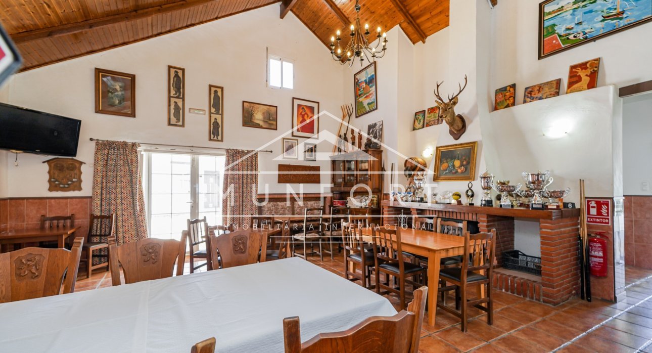 Wiederverkauf - Geschäftsräume -
Murcia - GEA Y TRUYOLS