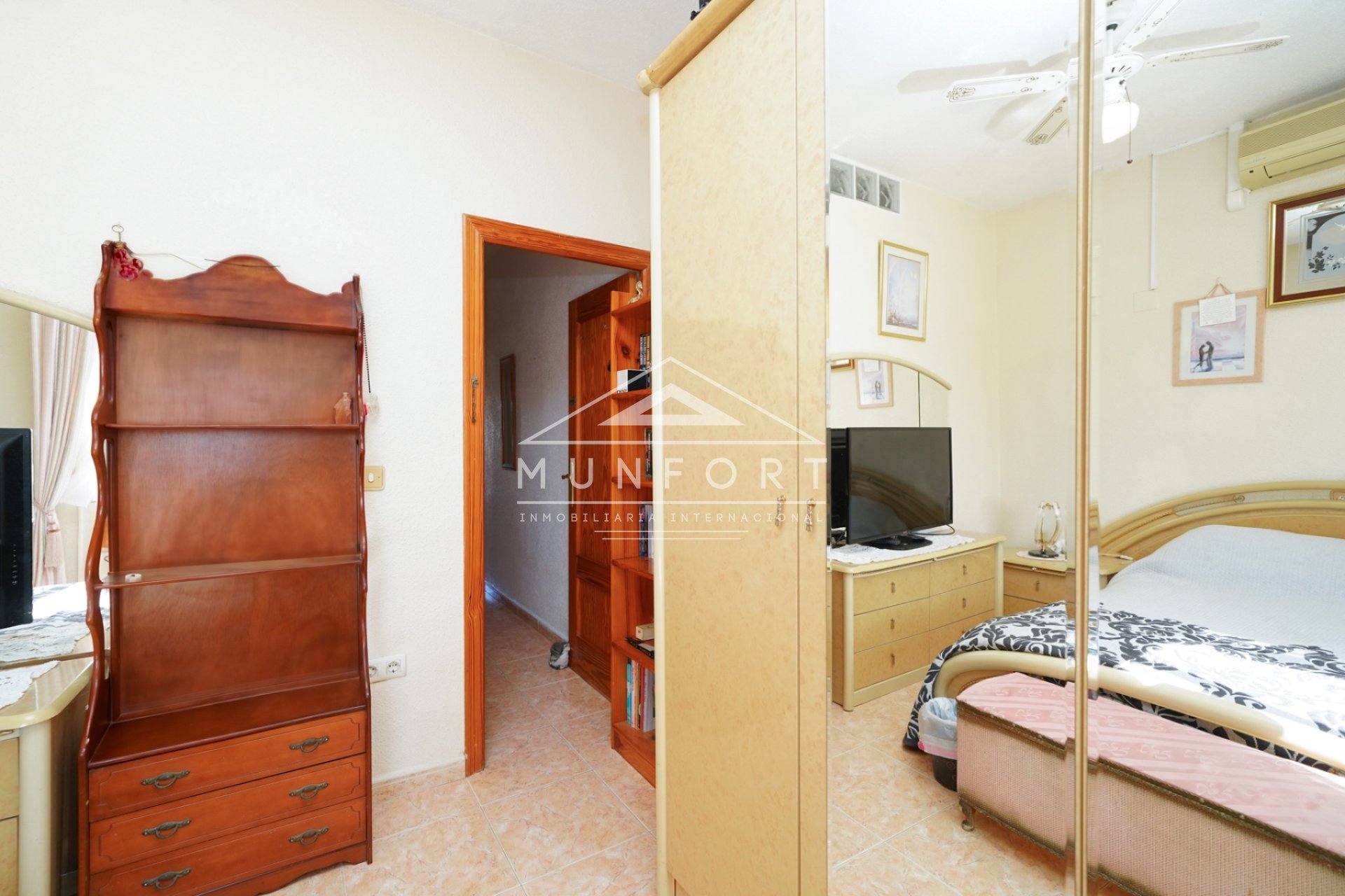 Wiederverkauf - Geschäftsräume -
Torrevieja - El Salado - Torrevieja