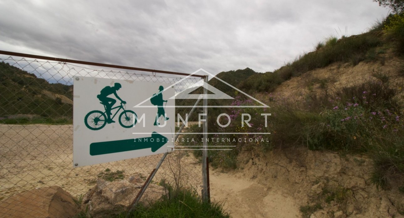 Wiederverkauf - Grundstücke -
Murcia - GEA Y TRUYOLS