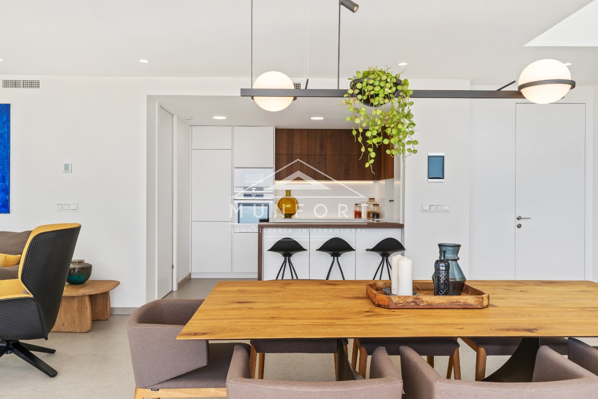 Wiederverkauf - Luxusvillen -
Altea