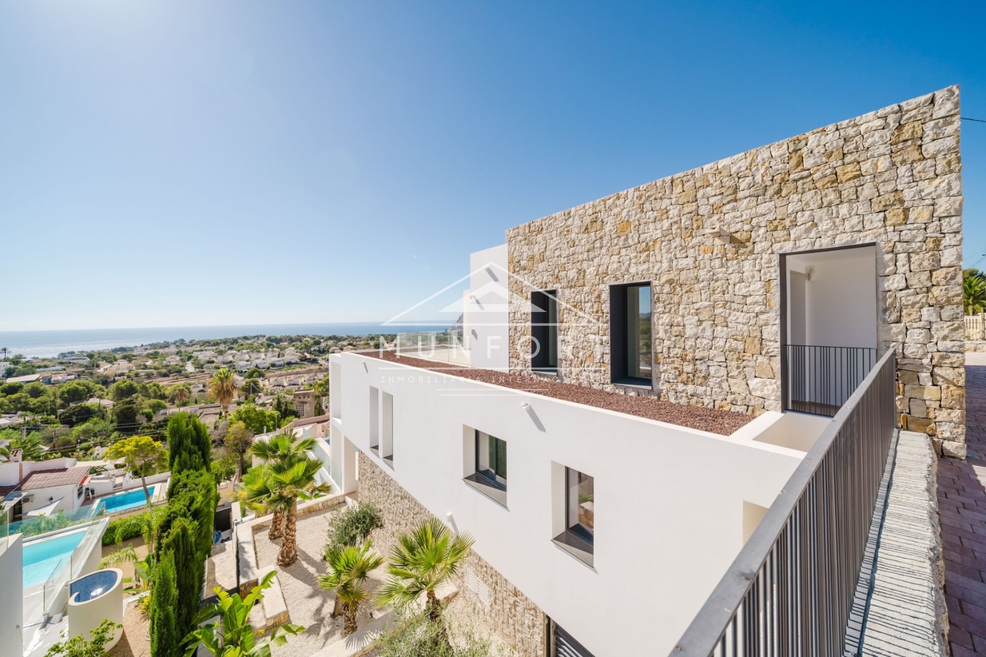 Wiederverkauf - Luxusvillen -
Calpe