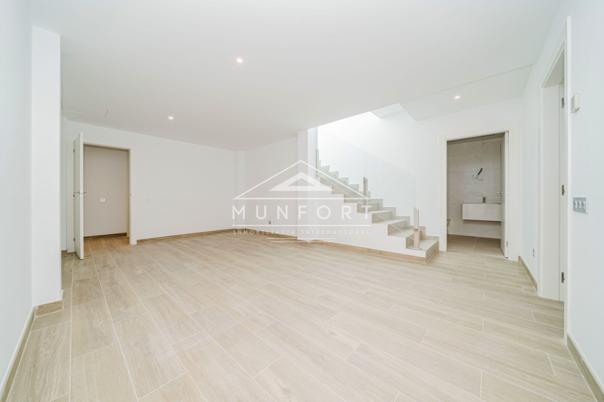 Wiederverkauf - Luxusvillen -
Finestrat