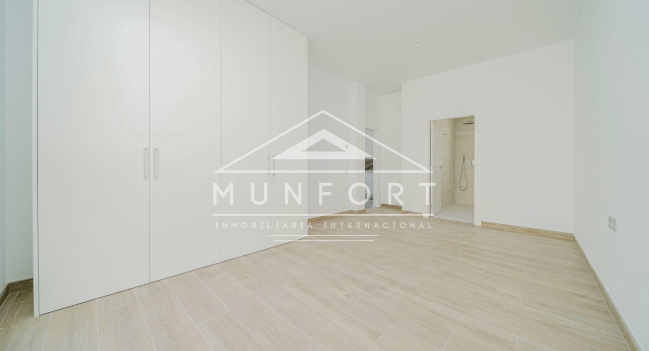 Wiederverkauf - Luxusvillen -
Finestrat