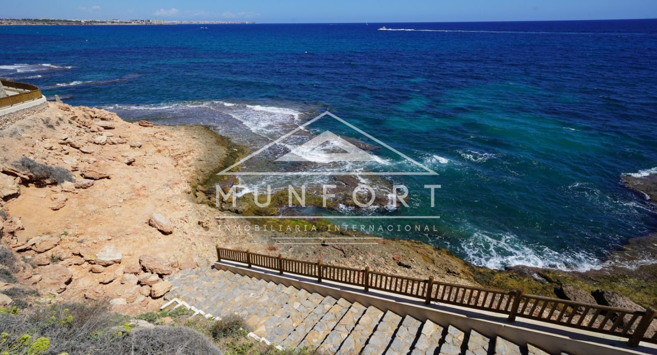 Wiederverkauf - Luxusvillen -
Orihuela Costa - Cabo Roig