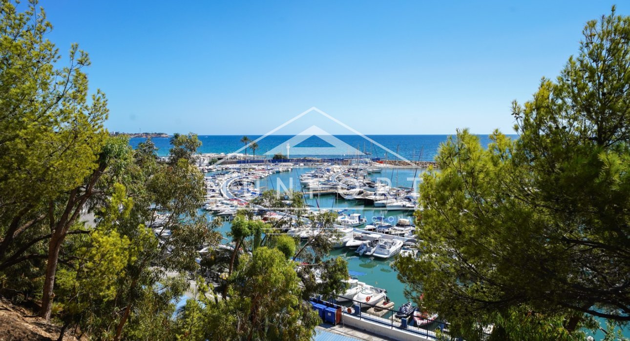 Wiederverkauf - Luxusvillen -
Orihuela Costa - Dehesa de Campoamor