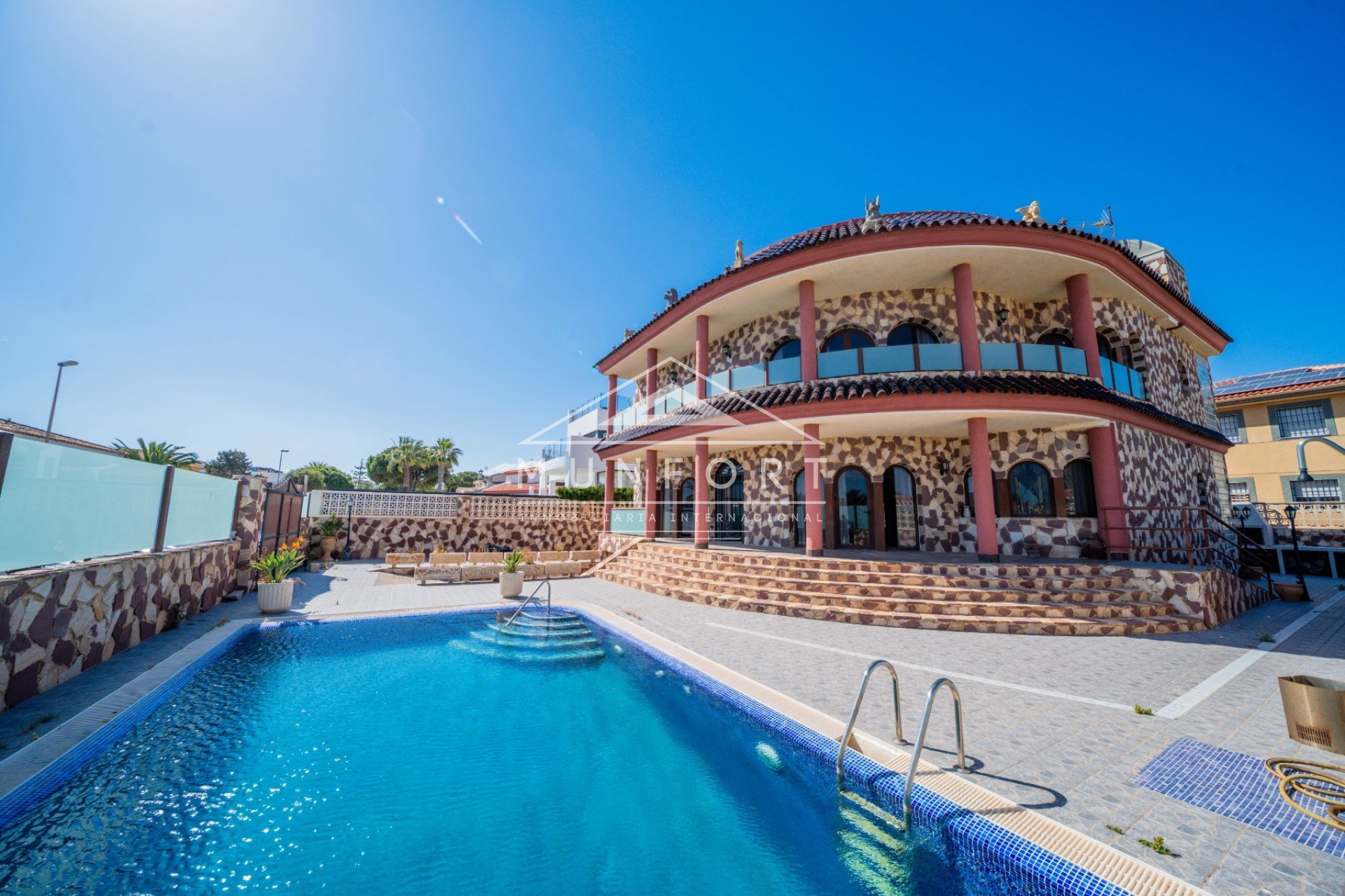 Wiederverkauf - Luxusvillen -
Orihuela Costa - La Zenia